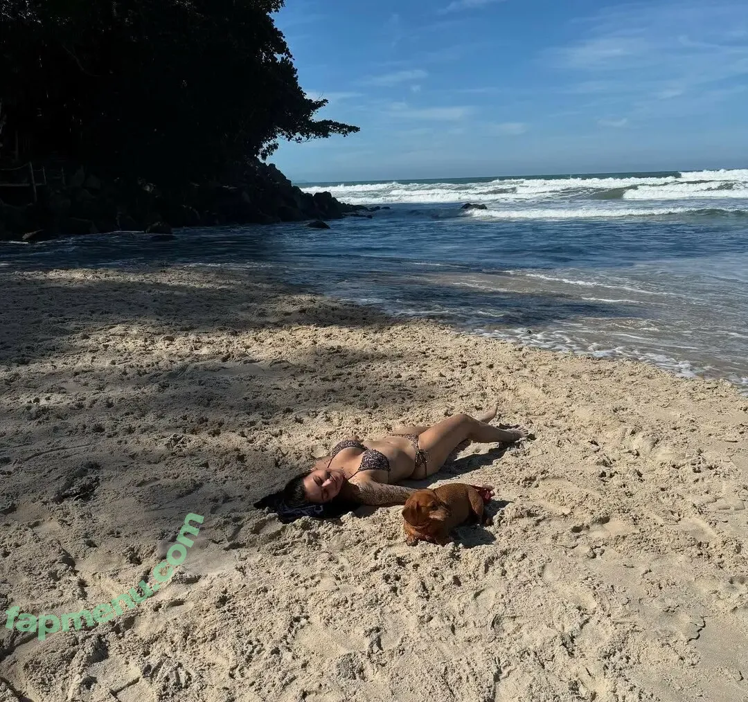 _lettpereira nude photo #0025 (_lettpereira)