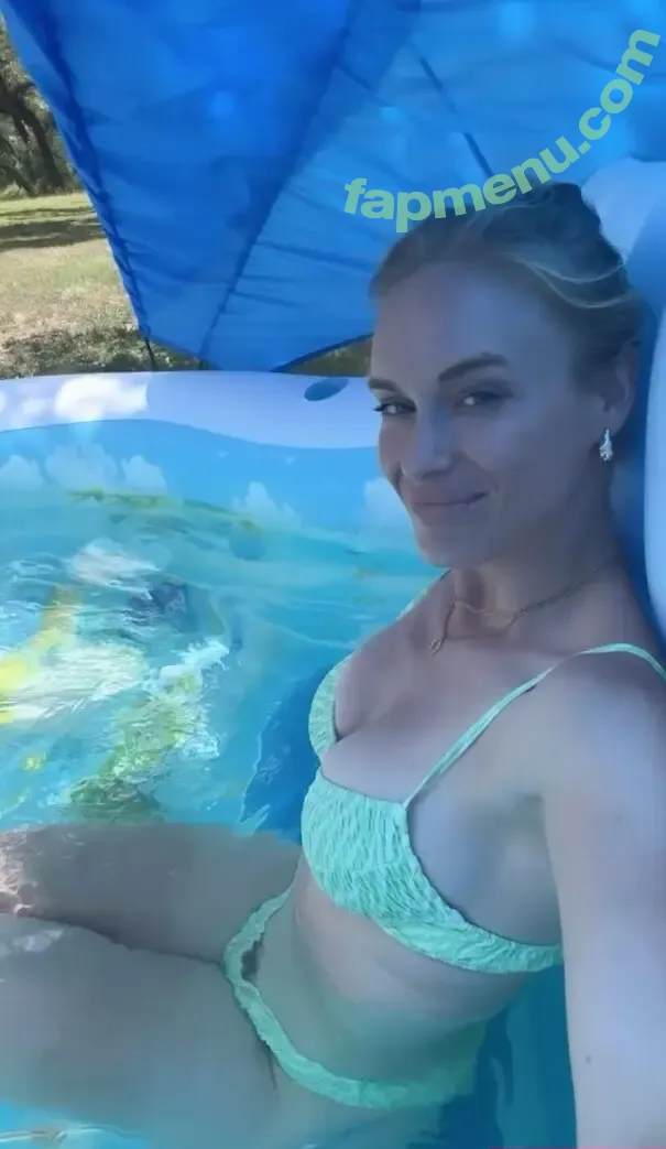 Leven Rambin nude photo #0027 (levenrambin)
