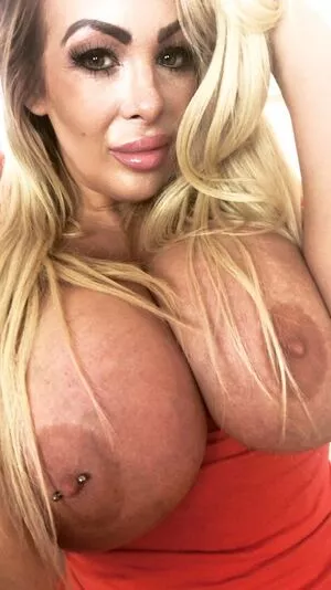 levibabestation / Jema Gilsenan / princess Levi nude photo #0136