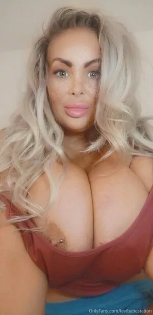 levibabestation / Jema Gilsenan / princess Levi nude photo #0245
