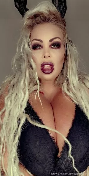 levibabestation / Jema Gilsenan / princess Levi nude photo #0346