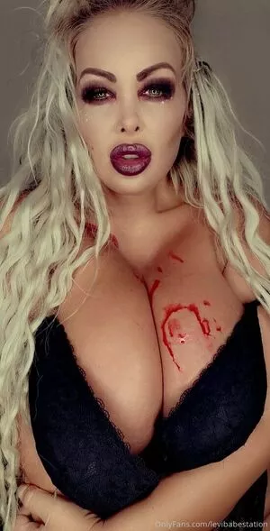 levibabestation / Jema Gilsenan / princess Levi nude photo #0356