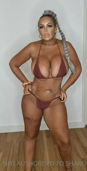 levibabestation / Jema Gilsenan / princess Levi nude photo #0626