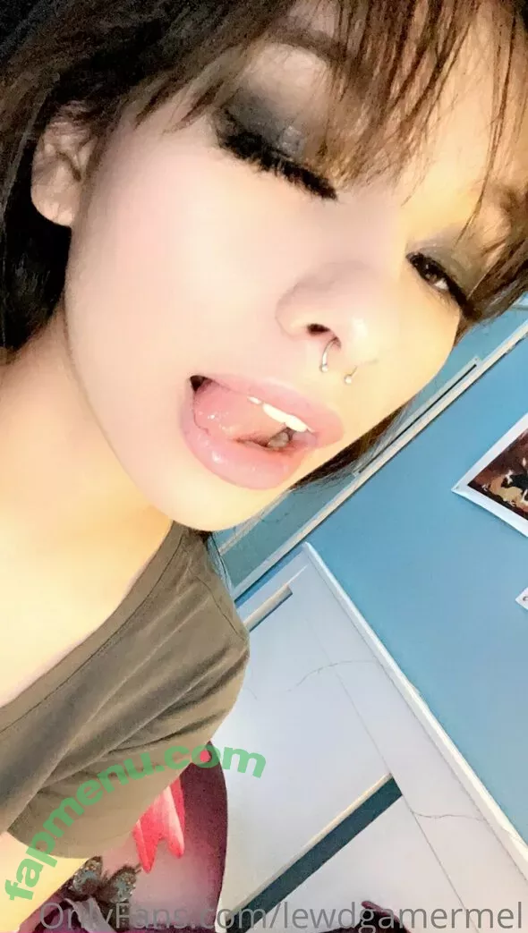 lewdgamermel nude photo #0138 (lewdgamermel)