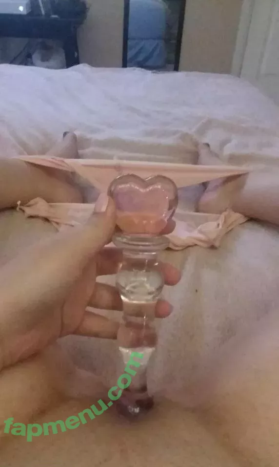 Lewdladyj nude photo #0041 (Morty25968678 / geeklady_j / l3wdgirl)