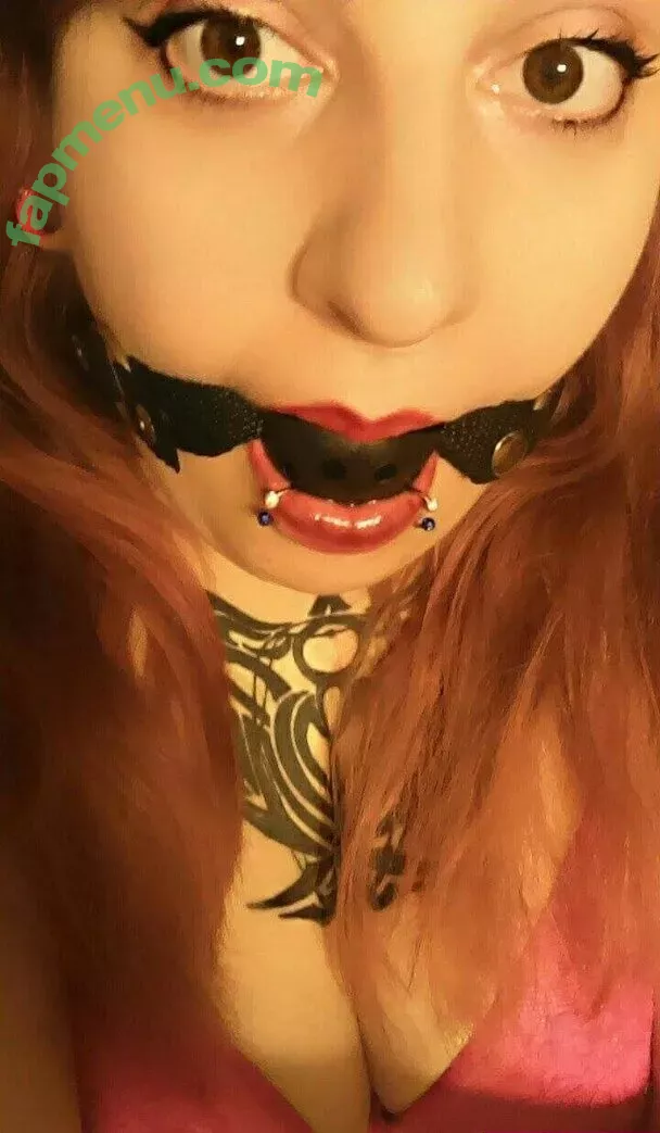 Lewdladyj nude photo #0070 (Morty25968678 / geeklady_j / l3wdgirl)