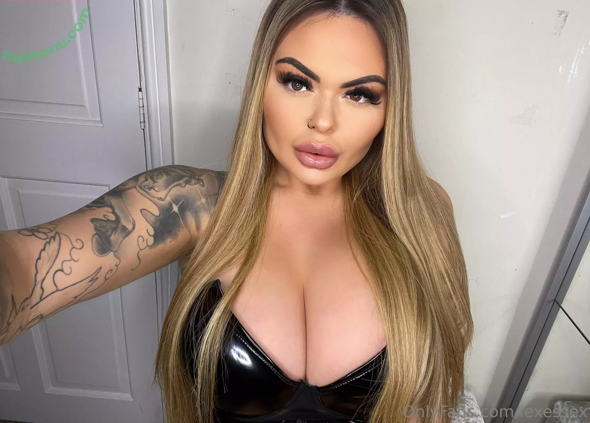 lexessex nude photo #0148 (lexessex)