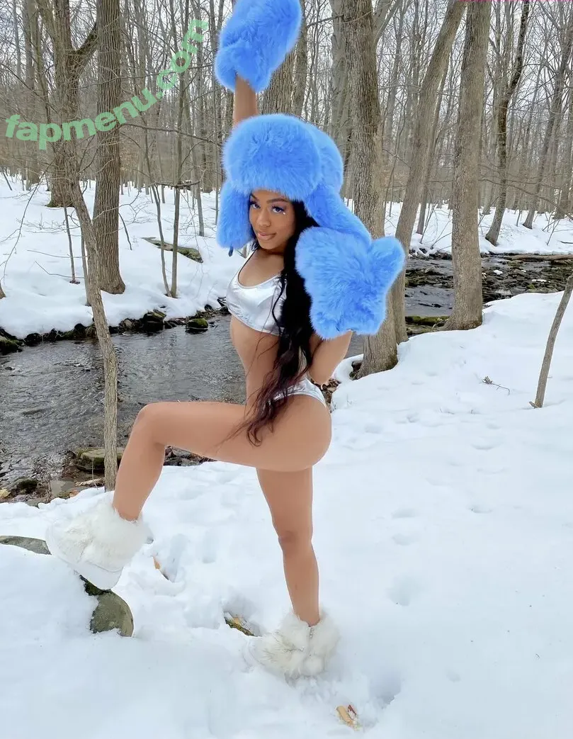 Lexi Kennedy nude photo #0011 (1hoochie / thelexikennedy)