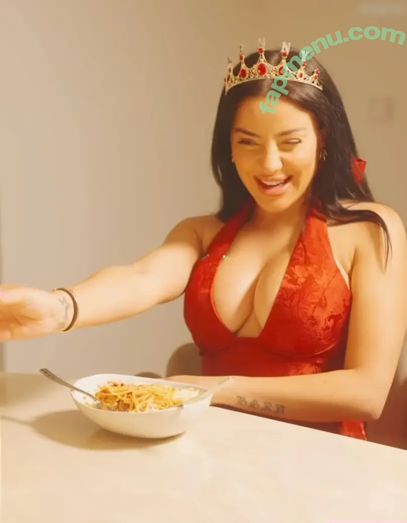 Leyla Lahouar nude photo #0166 (leylalahouar)
