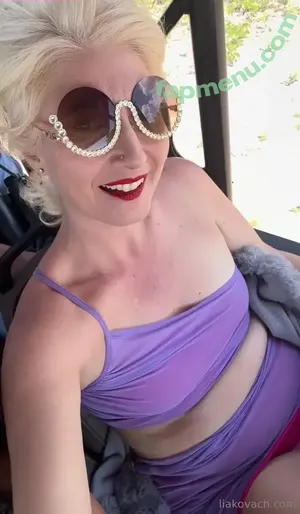 lia.ann / liathemommy nude photo #0005