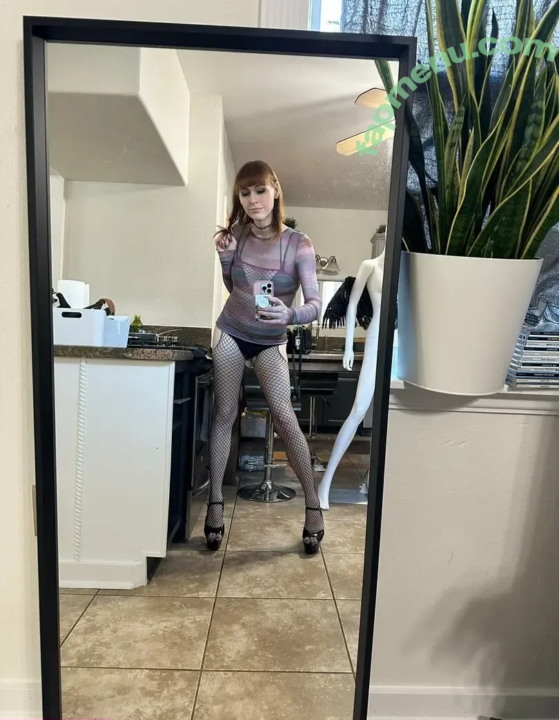 liannalawson nude photo #0016 (solsuccy)