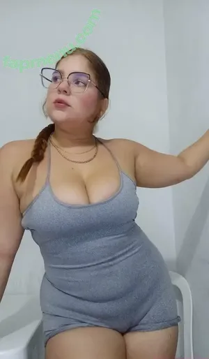  nude photo #0005