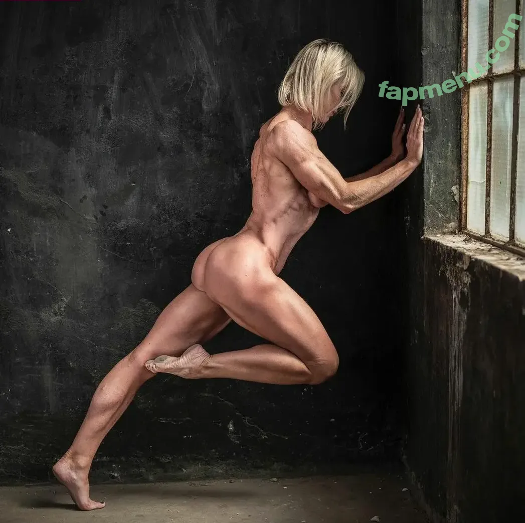 Liesl Damstra nude photo #0005 (lieslfitmom)
