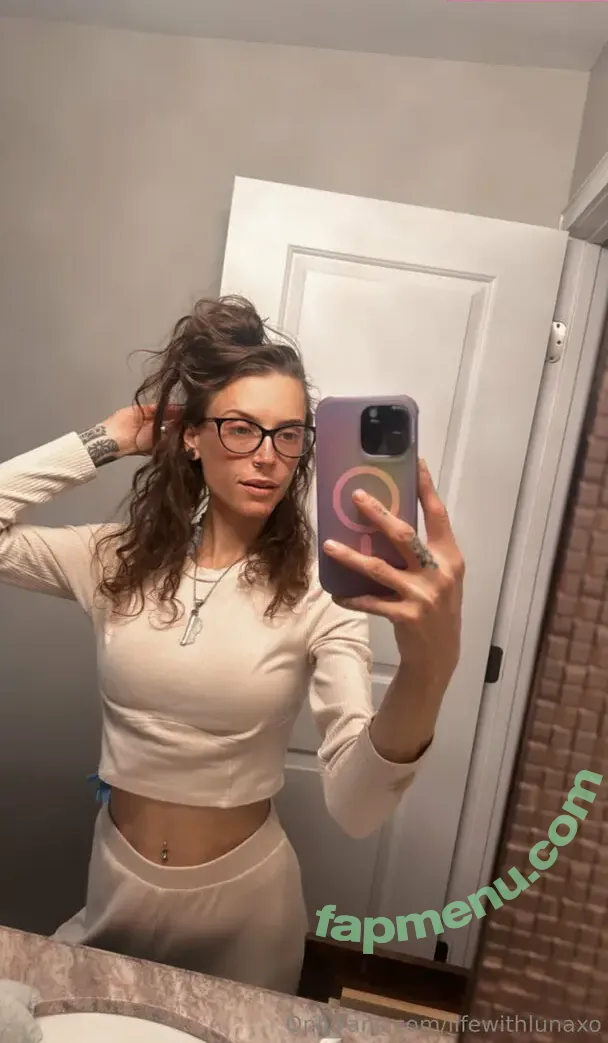 lifewithlunaxo nude photo #0010 (life.with.luna.xo)