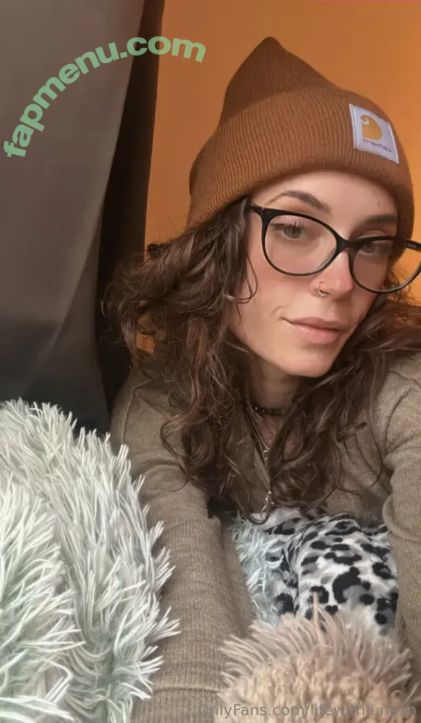 lifewithlunaxo nude photo #0012 (life.with.luna.xo)