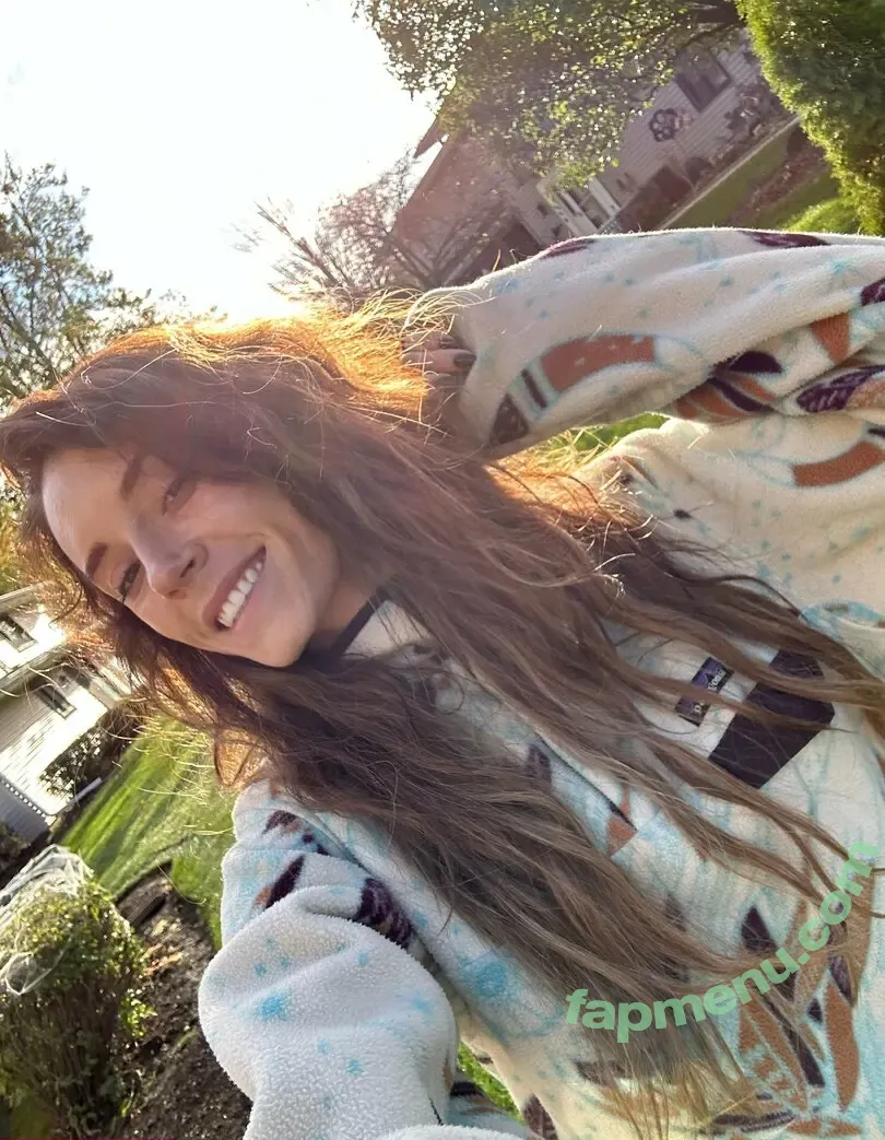 lifewithlunaxo nude photo #0032 (life.with.luna.xo)