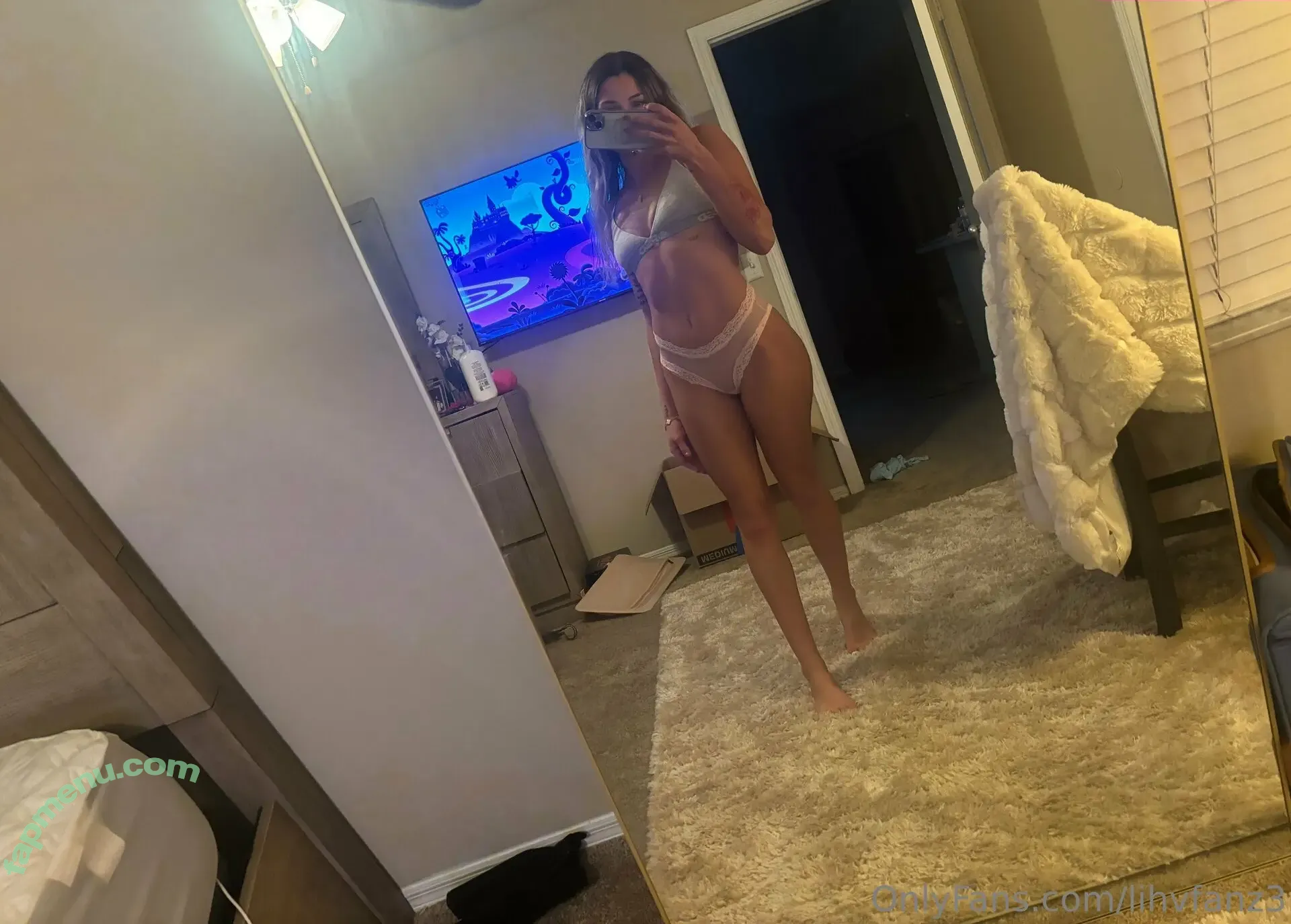 lihvfanz3 nude photo #0002 (lihvfanz3)