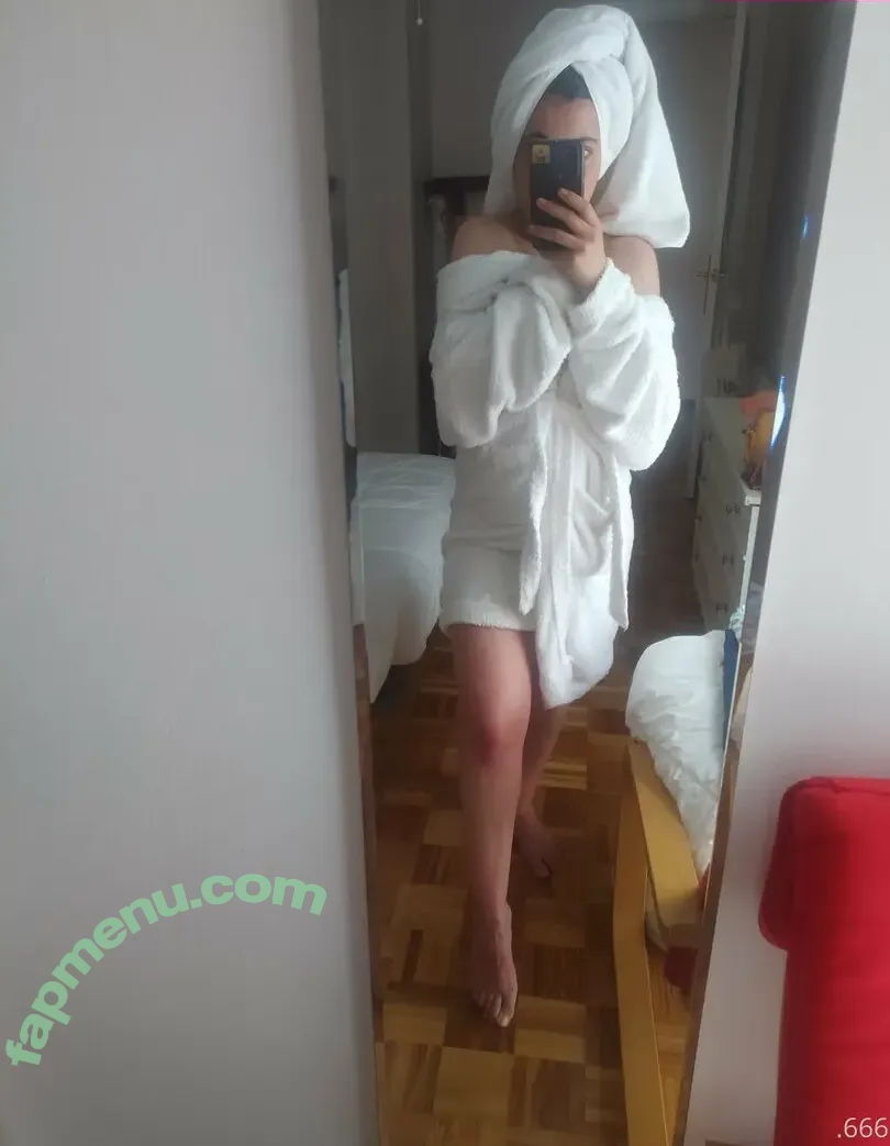liilith nude photo #0013 (liilith_)