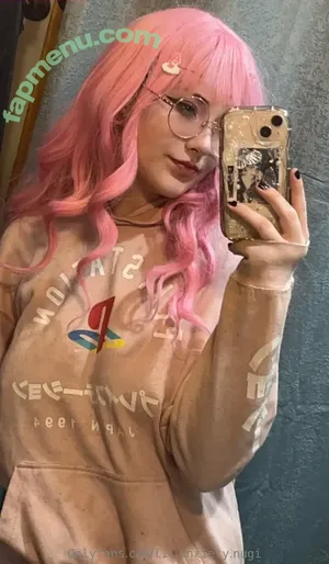  nude photo #0005