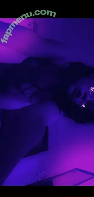 lil_kumi / lilkimthequeenbee nude photo #0013