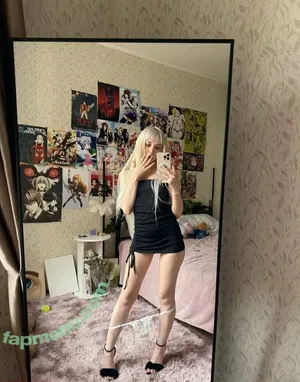lil_lunabell / lill.unabelle nude photo #0076