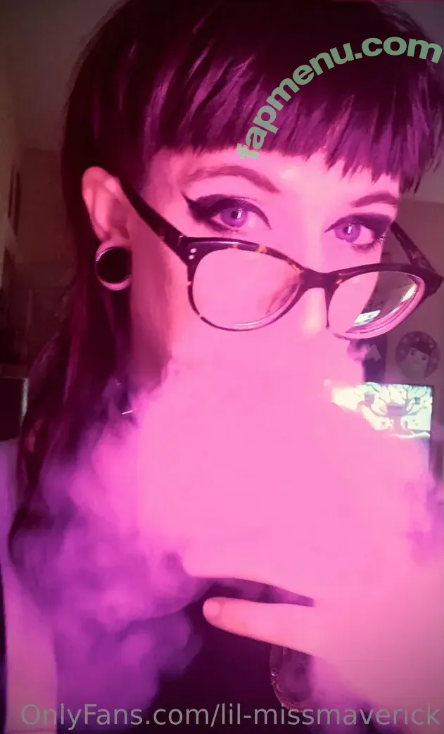 lil-missmaverick nude photo #0014 (miss_midnight_maverick)