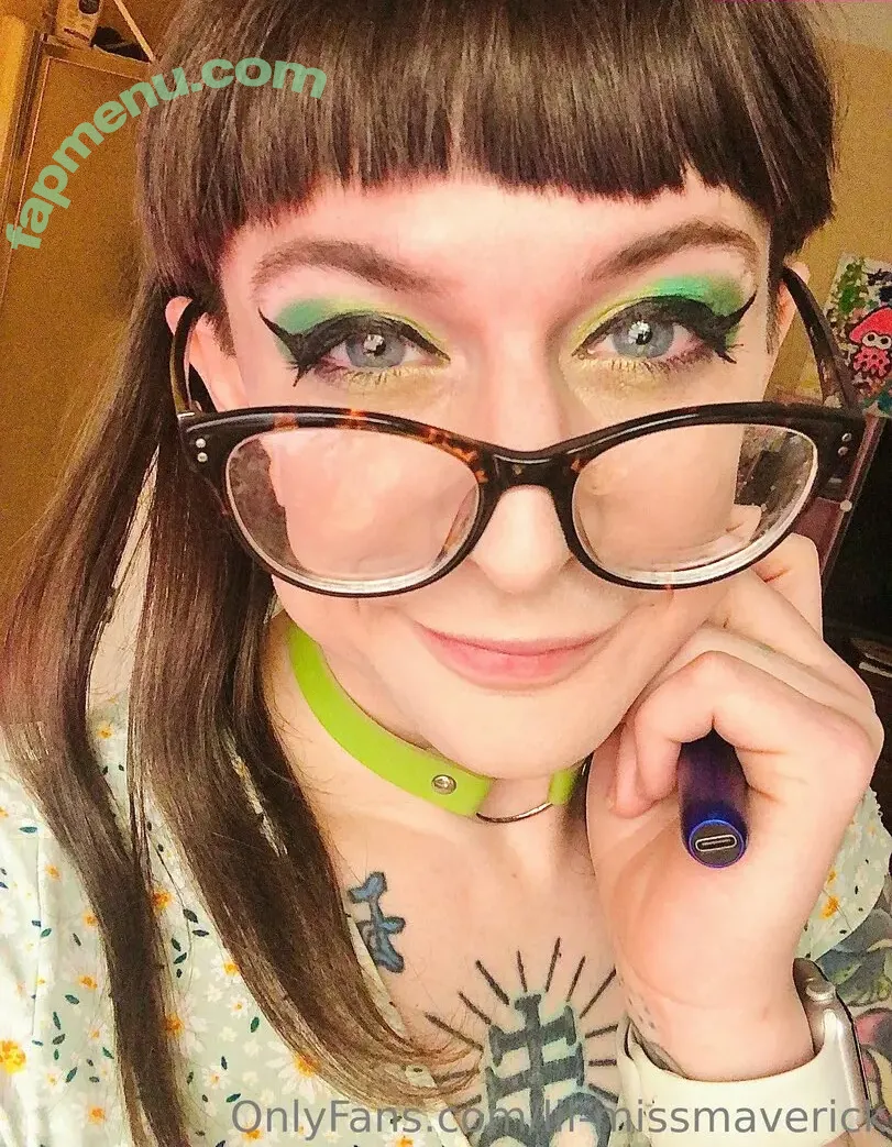 lil-missmaverick nude photo #0018 (miss_midnight_maverick)