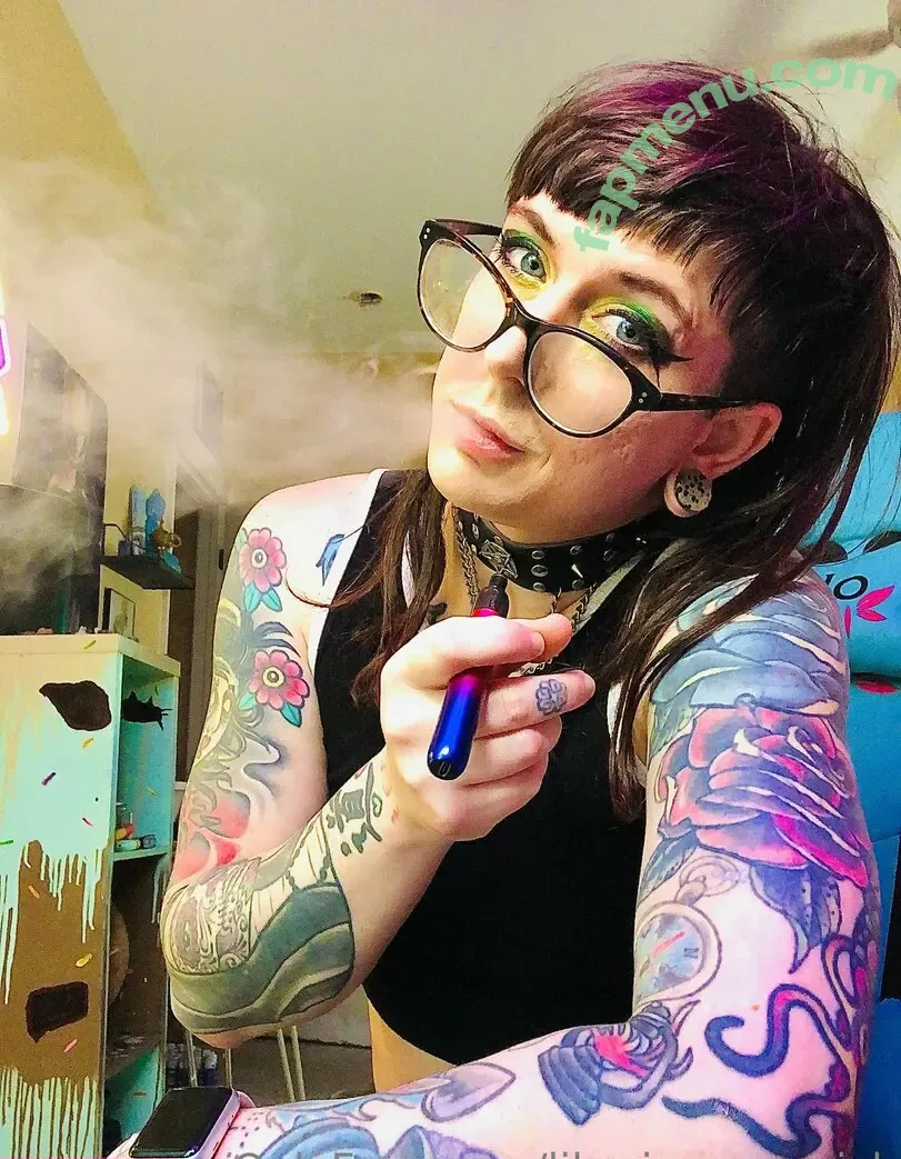 lil-missmaverick nude photo #0035 (miss_midnight_maverick)