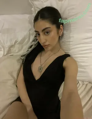  nude photo #0002