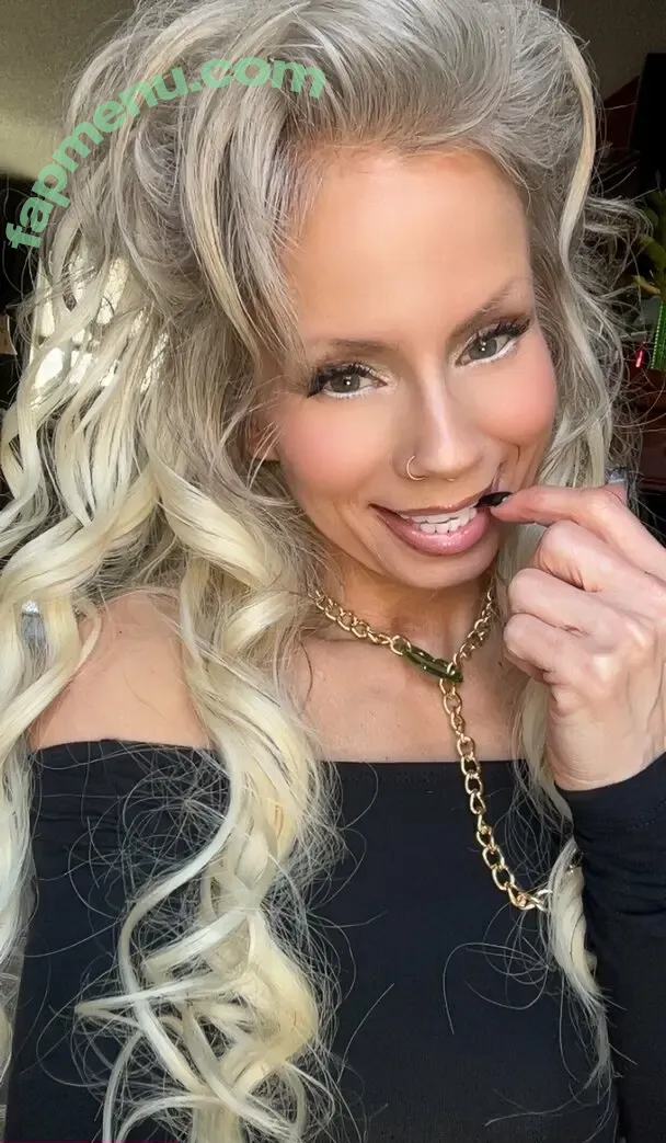 lil_vixen2 nude photo #0056 (lil_vixen2)