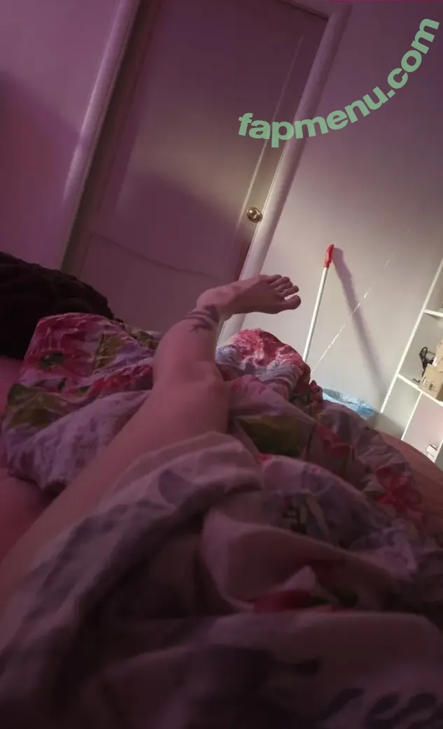 Lil Yves nude photo #0165 (ccyves / lilyves)