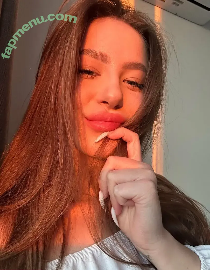 lila_desire nude photo #0001 (lila_desiree_)