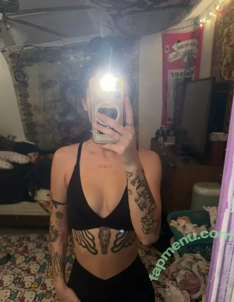 liljayboattt nude photo #0050 (liljayboat)