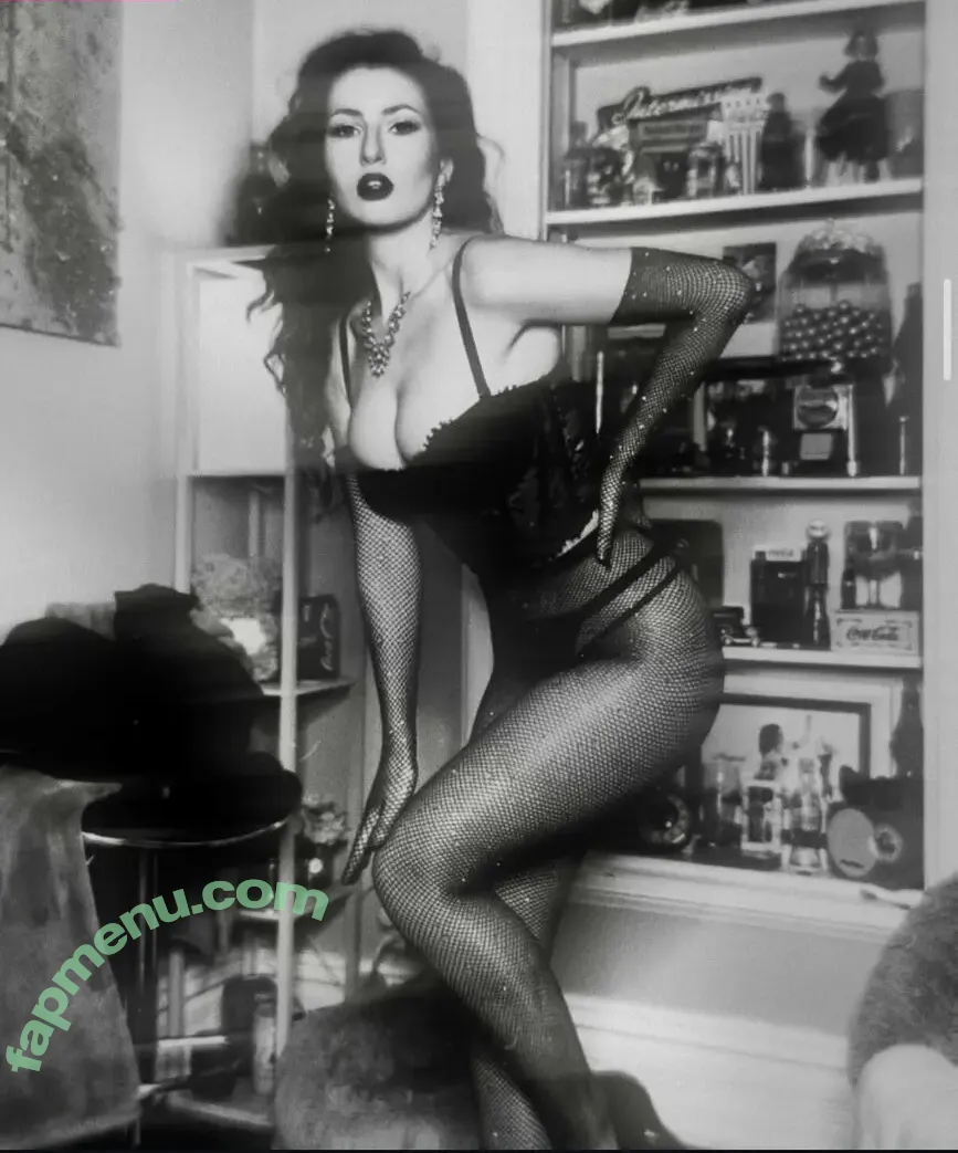 Lillian Valerian nude photo #0006 (Lillian Alyssum / lillian_alyssum / lillian_valerian)