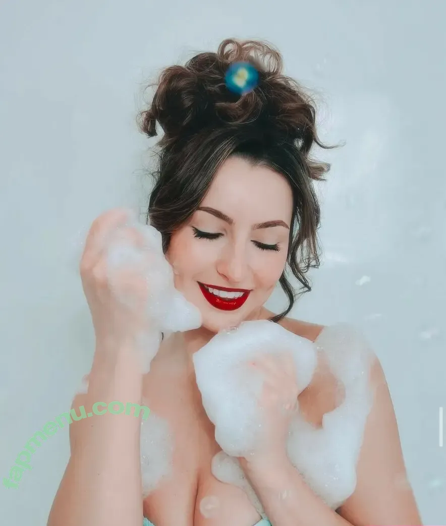 Lillian Valerian nude photo #0010 (Lillian Alyssum / lillian_alyssum / lillian_valerian)