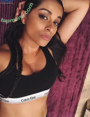 Lilly Singh / lilly nude photo #0314