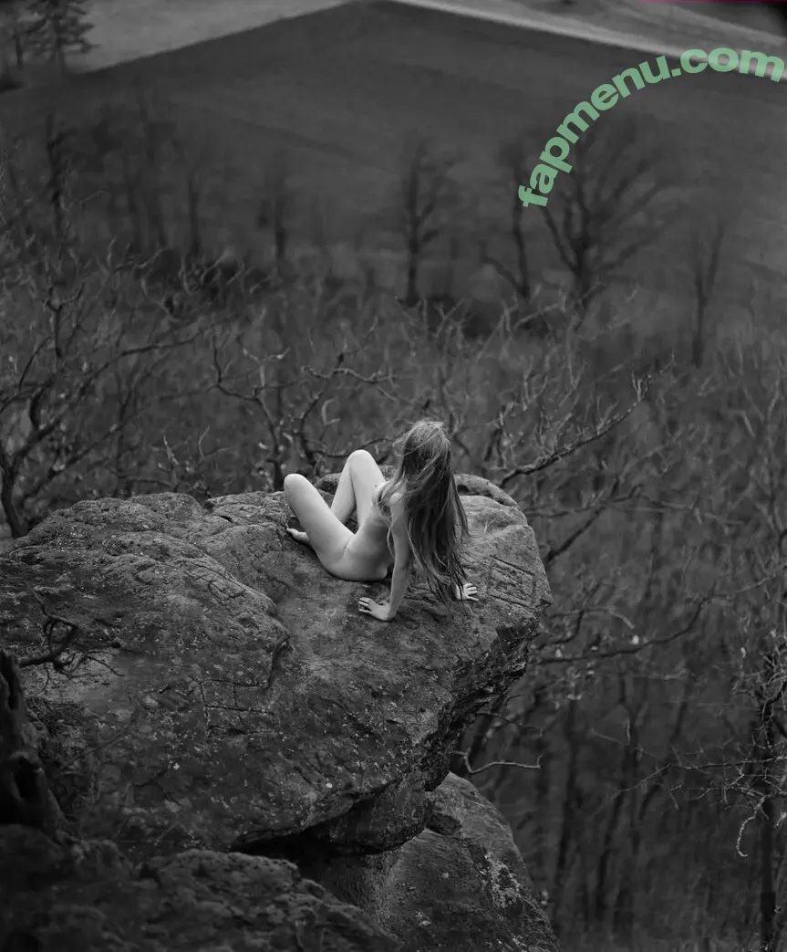 lilly__the__fox nude photo #0001 (lilly__the__fox)