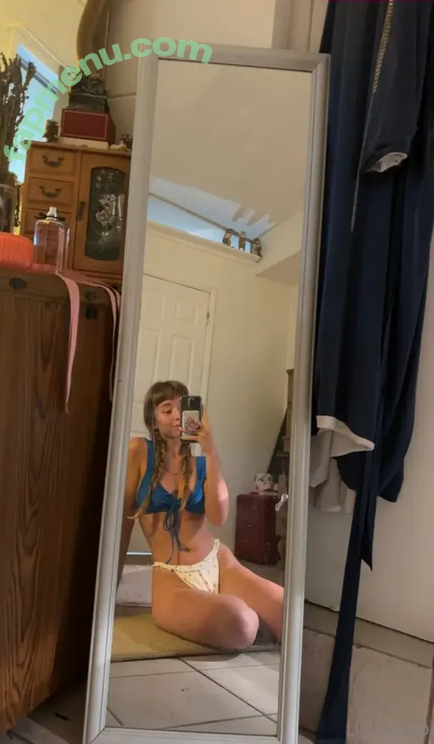 lillyellexo nude photo #0032 (lillyellexo)