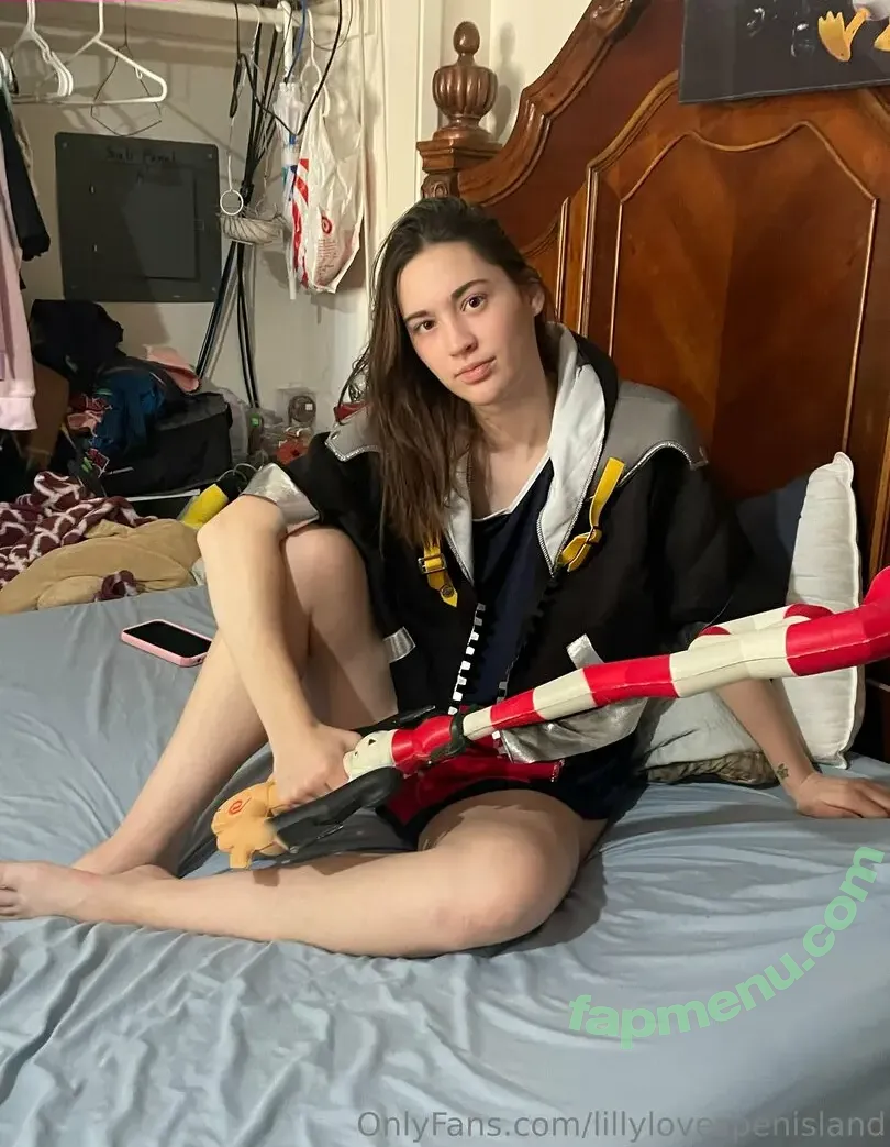 lillylovespenisland nude photo #0092 (lillylovespenisland)