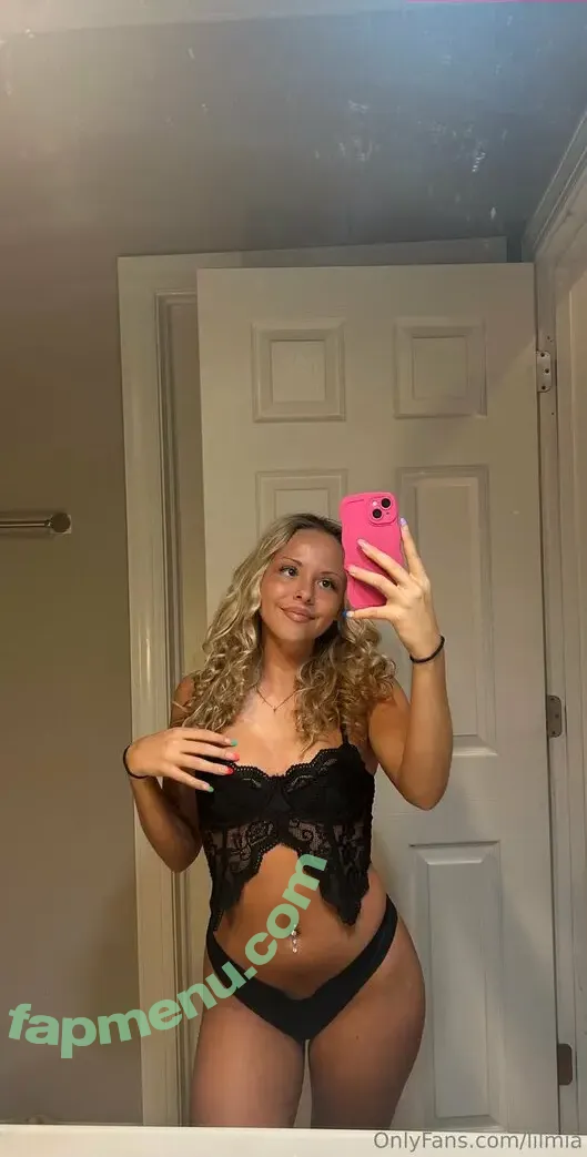 lilmia nude photo #0010 (lil.miamae)