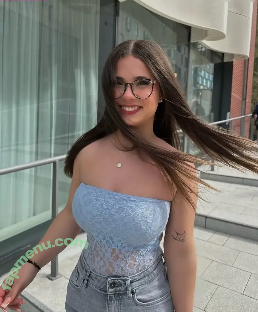 liloussecret nude photo #0001 (liloussecret)