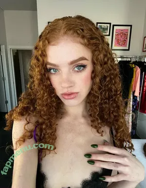 Lilredzoe nude photo #0105