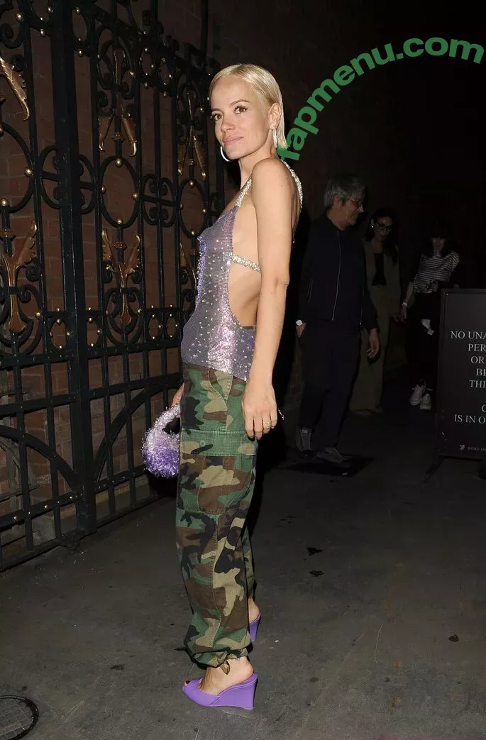 Lily Allen nude photo #0156 (lilyallen)