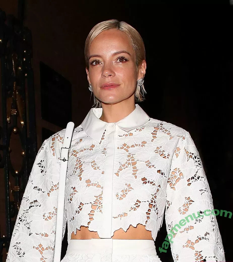 Lily Allen nude photo #0186 (lilyallen)