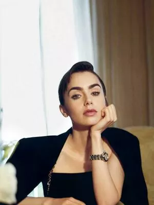 Lily Collins / lilyjcollins nude photo #0033