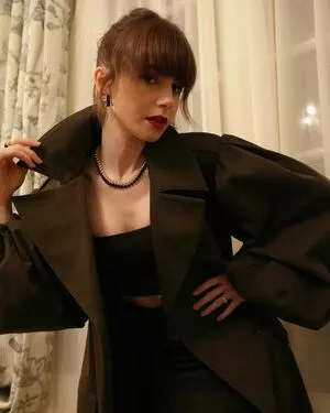 Lily Collins / lilyjcollins nude photo #0062