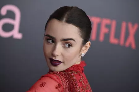 Lily Collins / lilyjcollins nude photo #0077