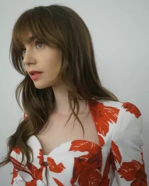 Lily Collins / lilyjcollins nude photo #0356