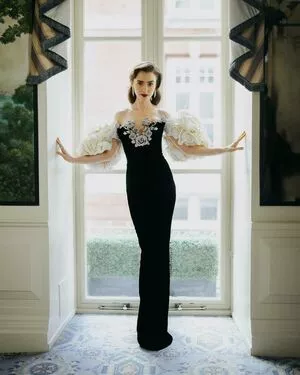 Lily Collins / lilyjcollins nude photo #0416