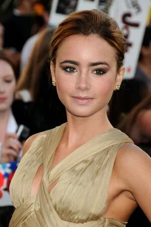 Lily Collins / lilyjcollins nude photo #0489
